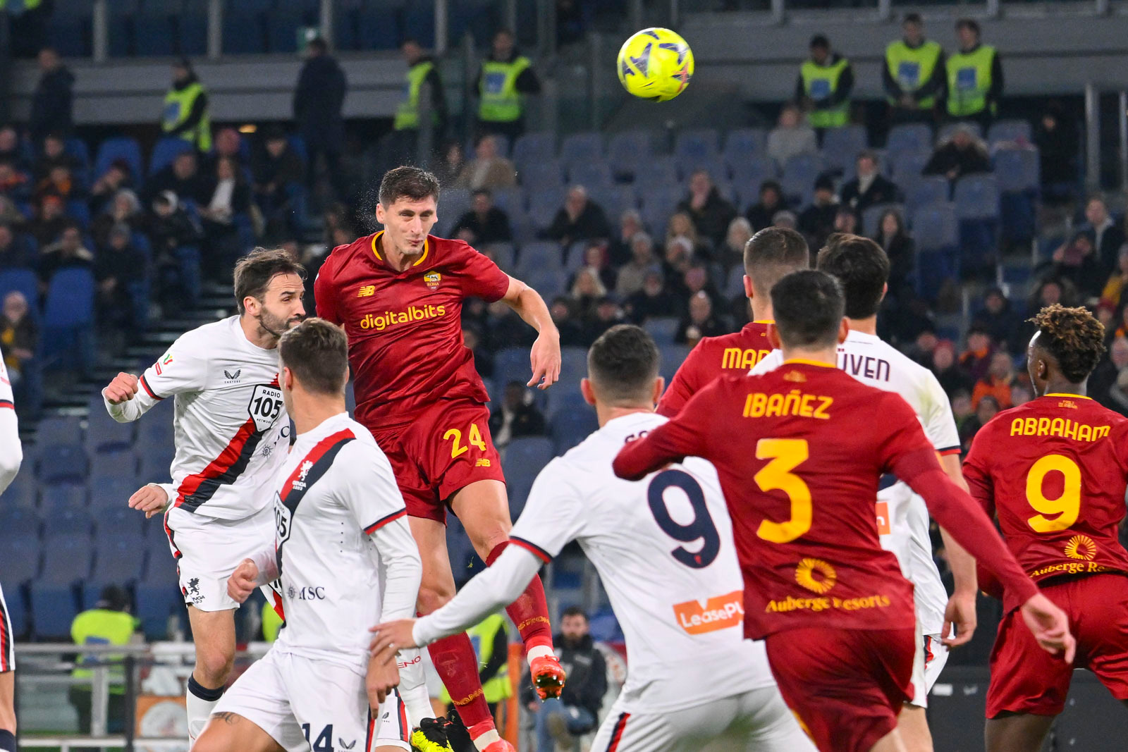 包含转折点！新疆广汇回应争议，意大利杯赛后攻防权衡，话题不断，训练强度明显提升的词条